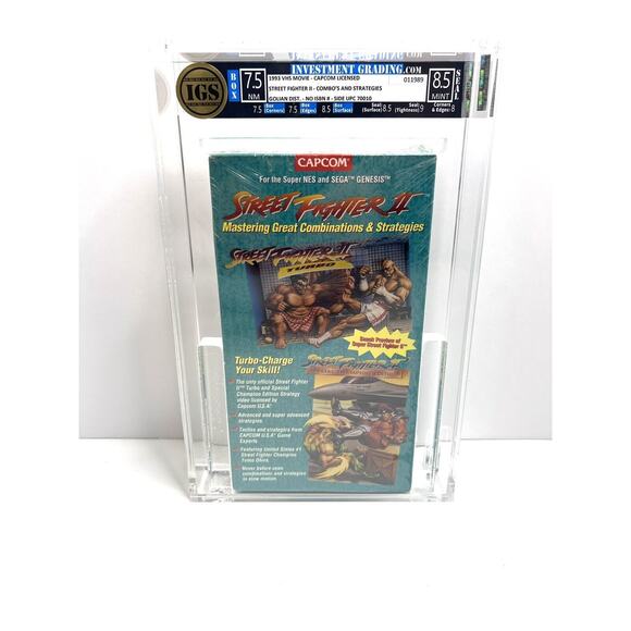 New Street Fighter II Capcom Tips & Tricks VHS IGS 7.5 Box 8.5 Seal Graded Tape - Picture 1 of 3